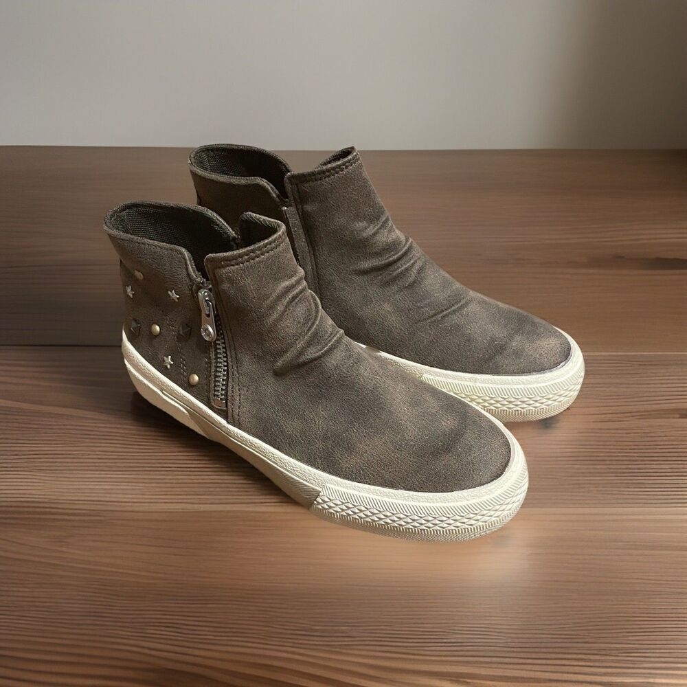 NWOT Blowfish Malibu Kids Gray High Top Sneaker Booties Size 6